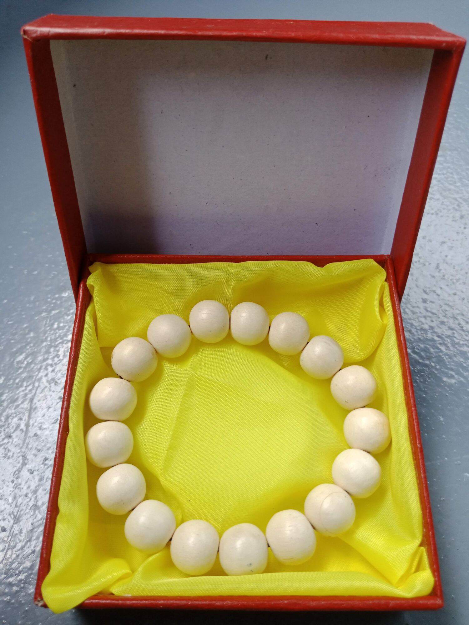 Chuỗi dâu hạt to cho người lớn