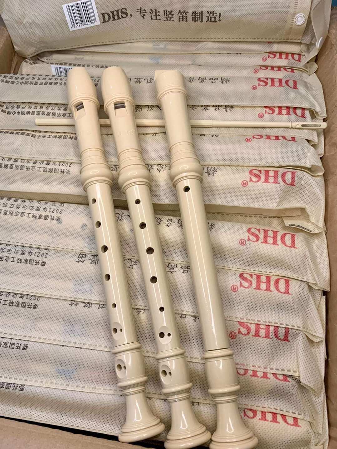 Sáo recorder 8 lỗ , chất liệu nhựa abs an toàn cho trẻ