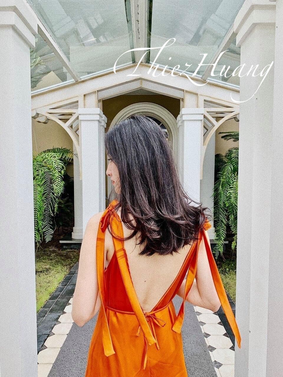 Đầm maxi lụa dáng dài hở lưng , trẻ trung