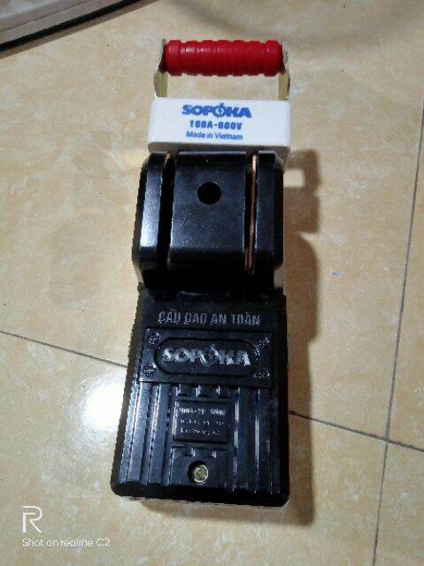 Cầu dao 2pha 100A cực đúc SOPOKA