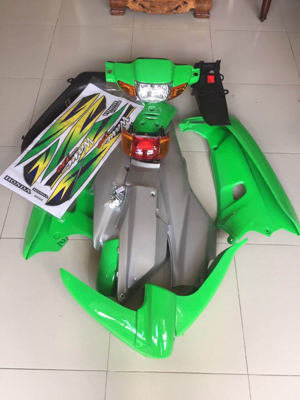 Dàn áo Wave 110 màu chuối bạc