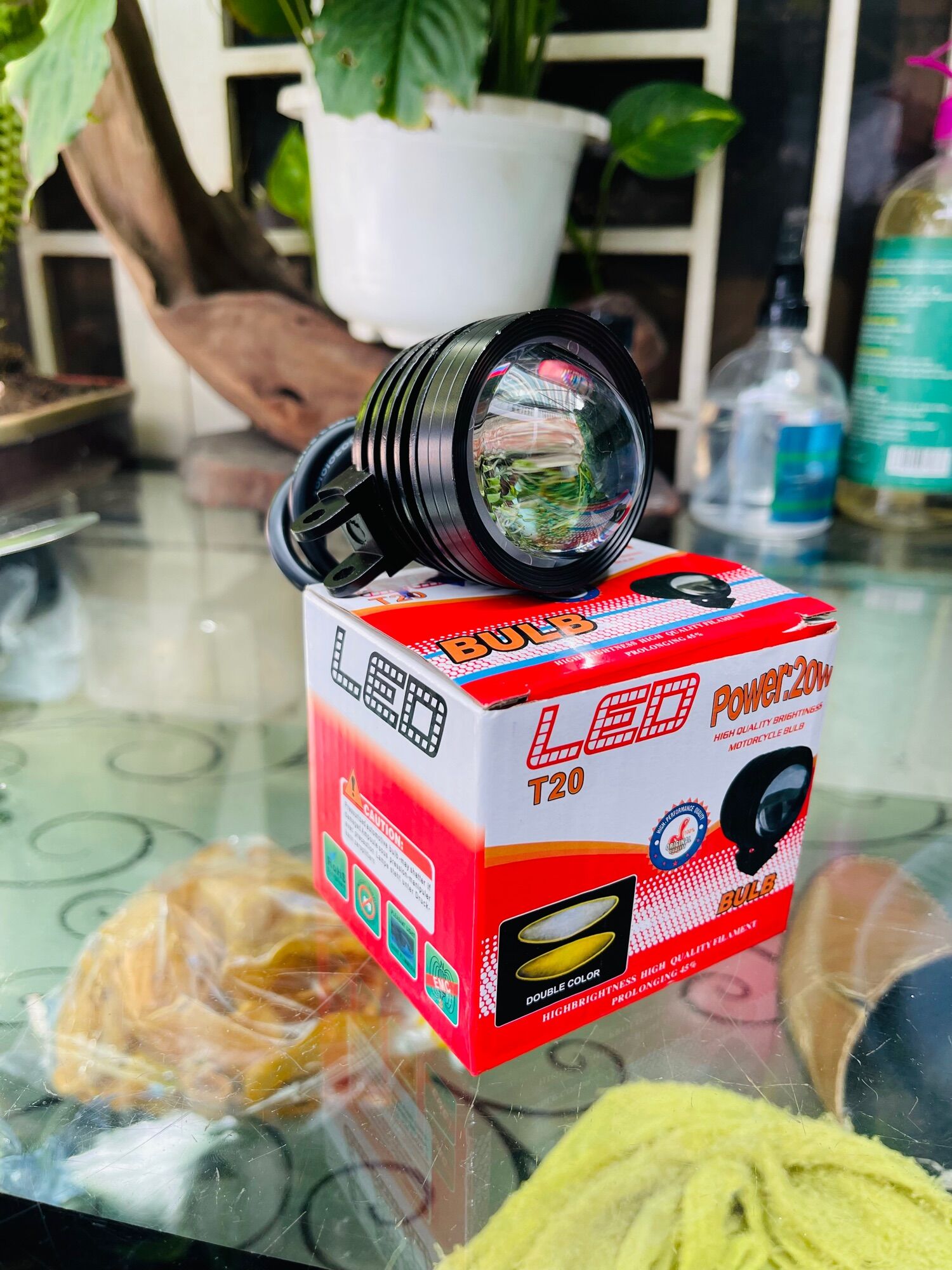 Đèn trợ sáng T20 2 chế độ sáng Vàng và Trắng siêu sáng
