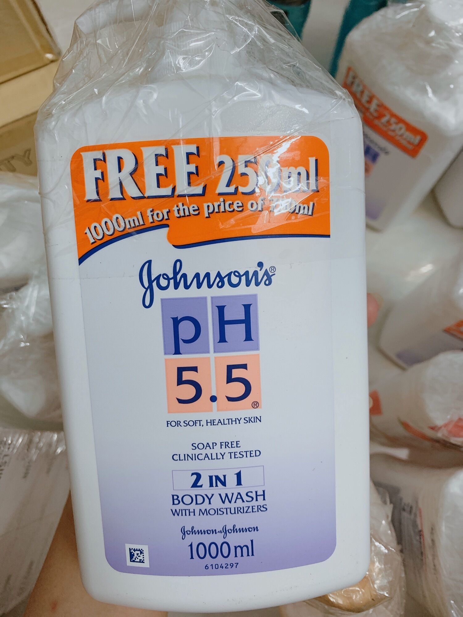 SỮA TẮM GỘI JOHNSON'S PH 5.5 1000ML THÁI LAN