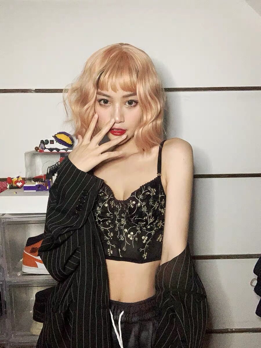 Áo hai dây ren hoa nổi trắng đen xanh