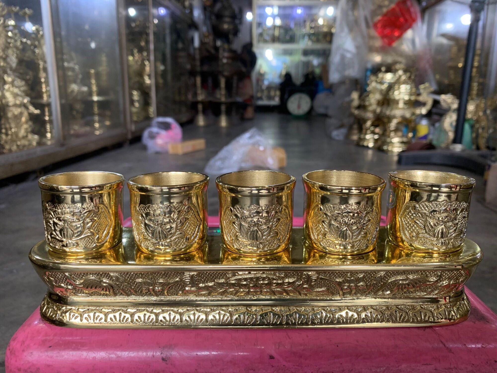 Án đài sen+ 5 ly bằng đồng trơn hiêp tiến phát