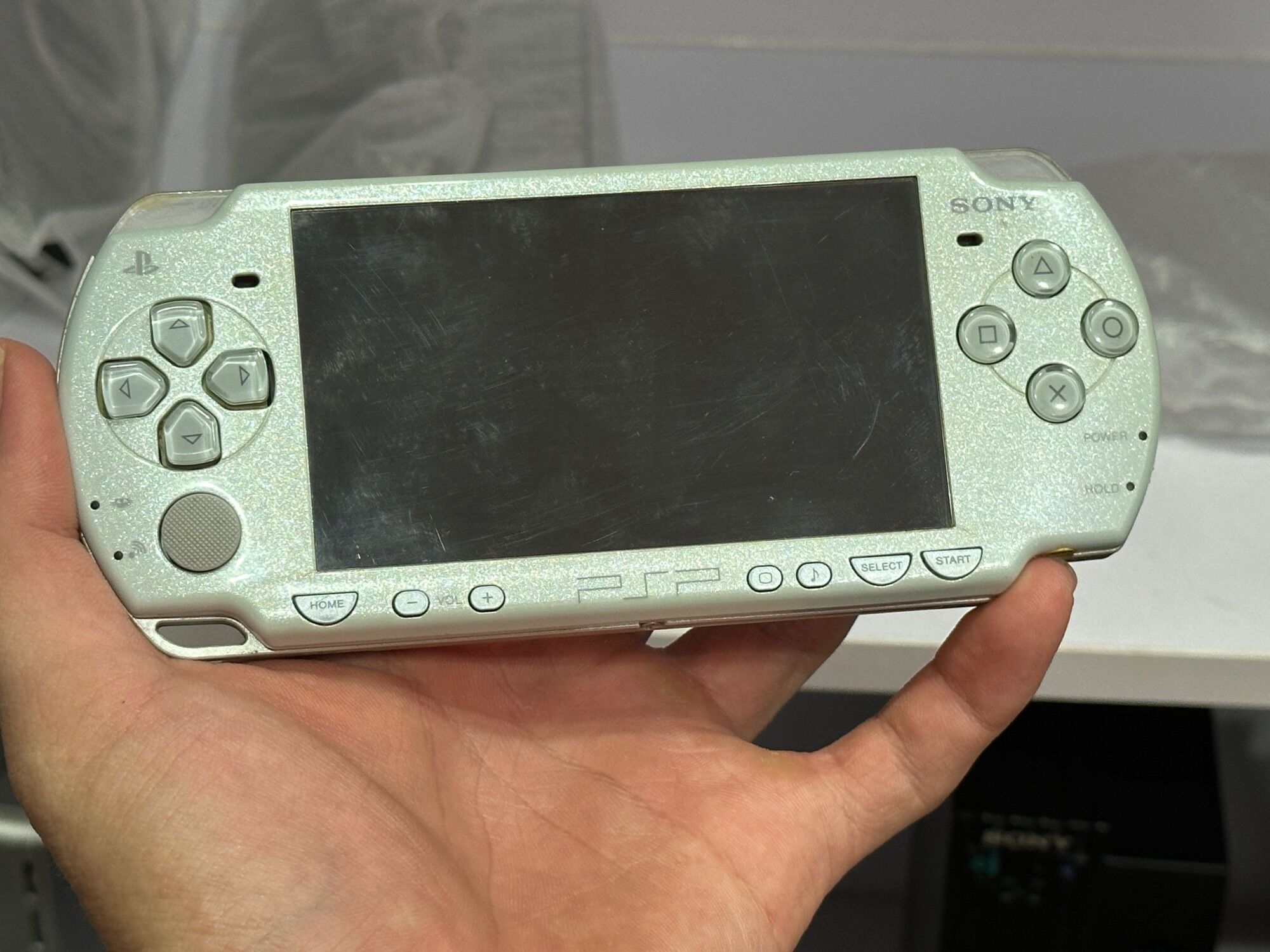 Máy chơi Game PSP 2000 xanh nhạt 95% Full Game