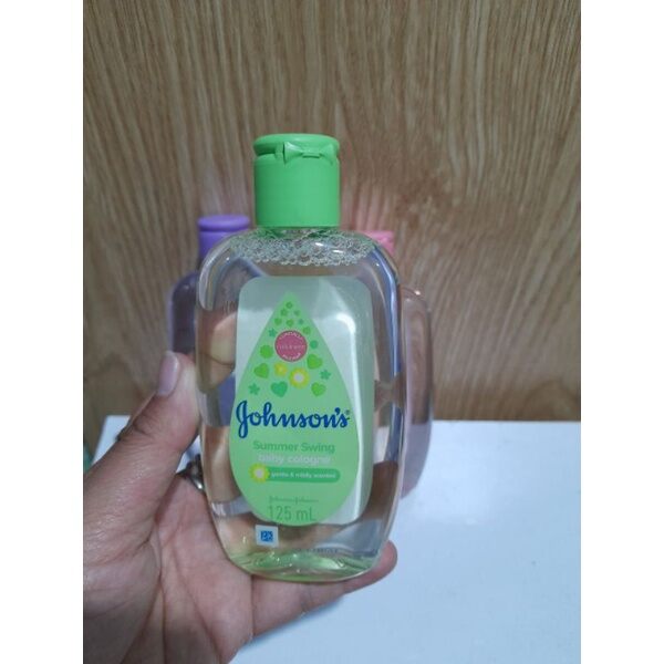 Nước hoa Johnson's Baby màu tím 125ml