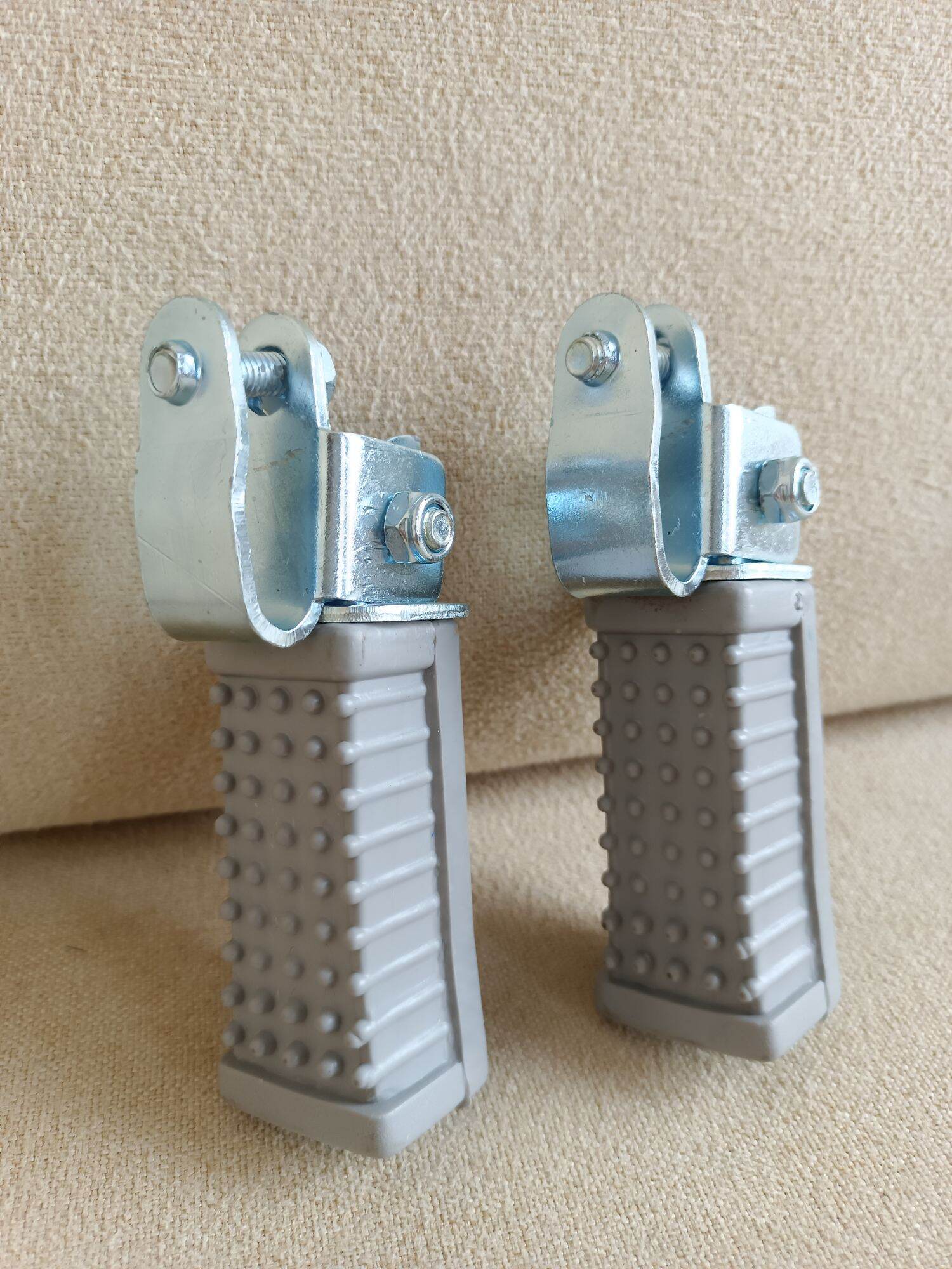 Gác chân xe đạp, gác để chân sau xe đạp loại cao cấp