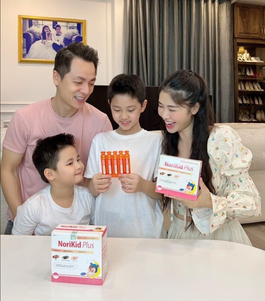 Siro Ăn Ngon Norikid Plus Bổ Sung Vitamin Khoáng Chất Giúp Bé Ăn Ngủ Ngon Khỏe Mạnh