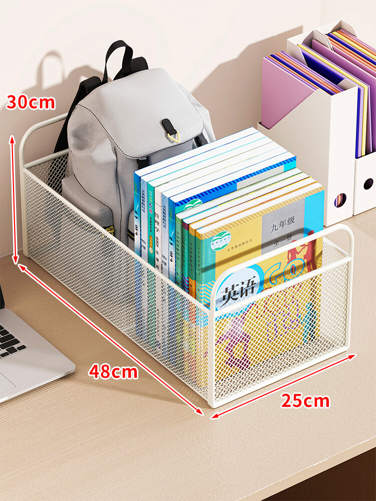 Kệ Lưu Trữ Sách và Ba Lô Bên Cạnh Bàn Có Bánh Xe