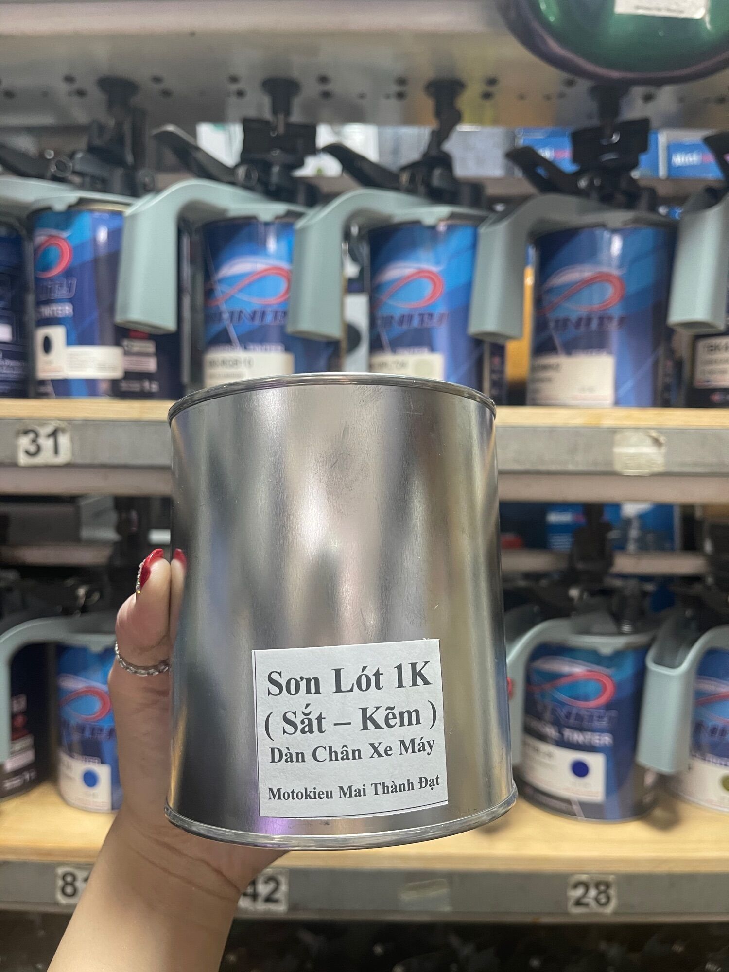 Sơn Lót 1Thành Phần Sắt-kẽm  Dàn Chân xe Máy ( Sơn oto - Xe Máy ) Đóng lon 1Kg.Motokieu Mai Thành Đạt