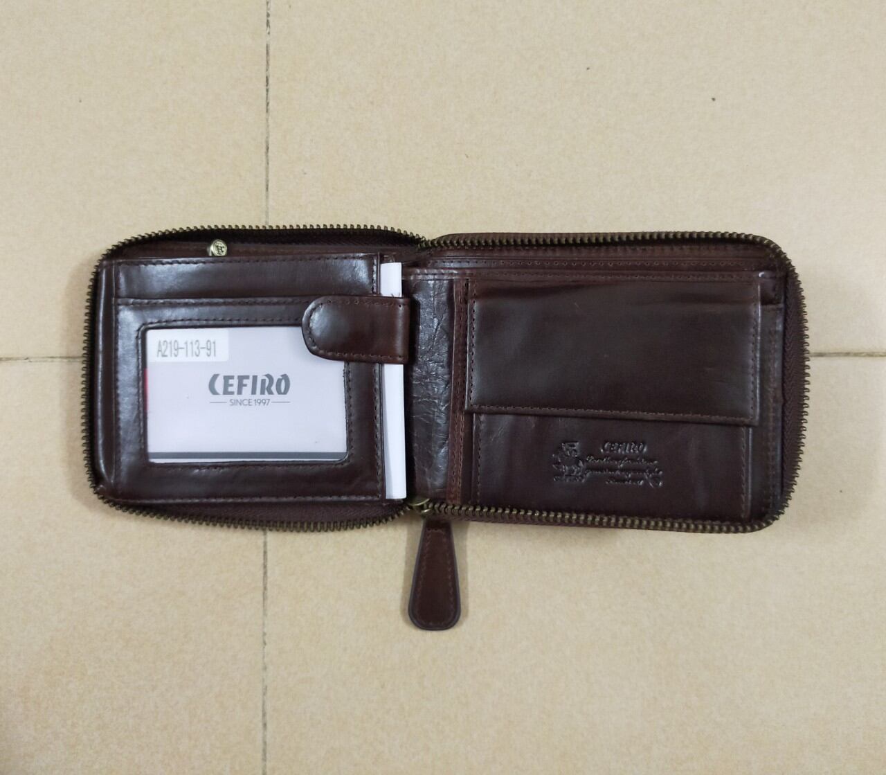 Cefiro American Style Elegant Zipper Leather Wallet