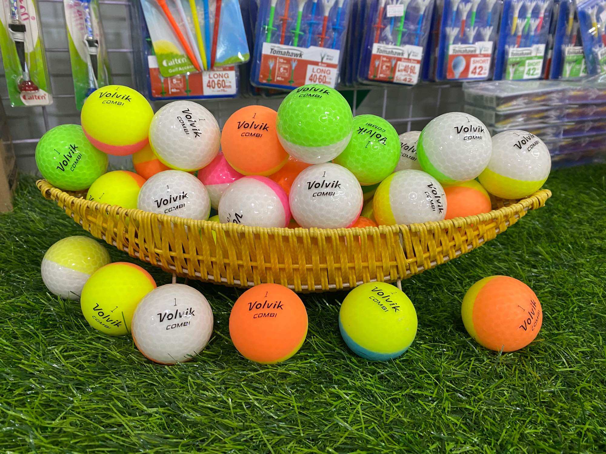 Bóng golf Volvik 2 màu độ mới 95%