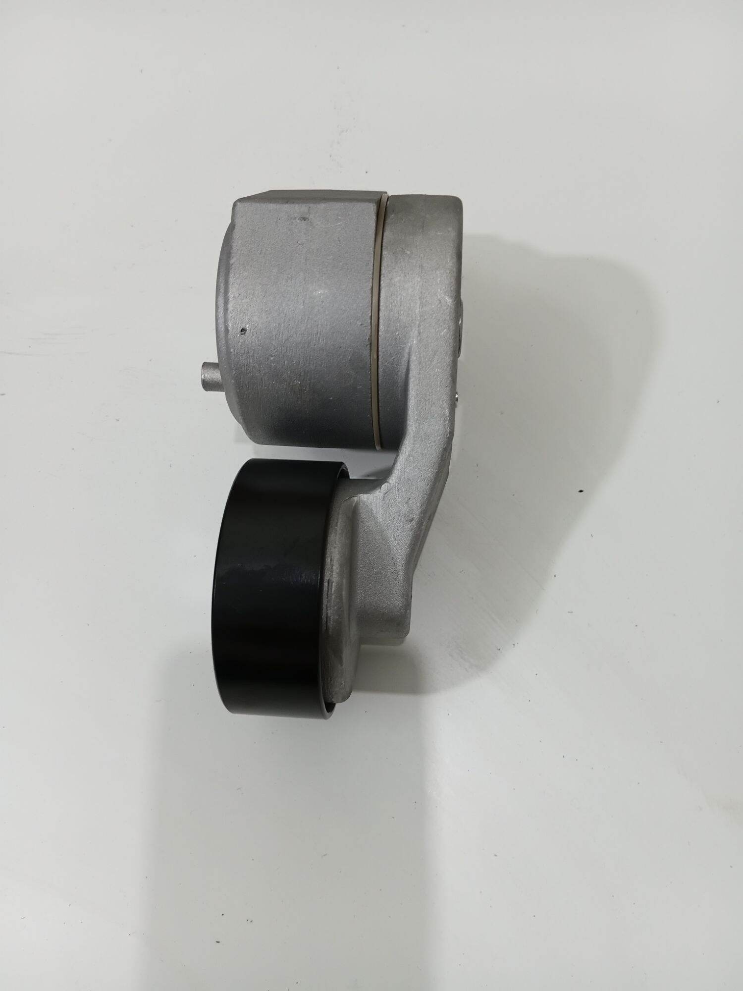 Tăng chỉnh dây curoa, tăng đưa cho động cơ weichai 1001319530