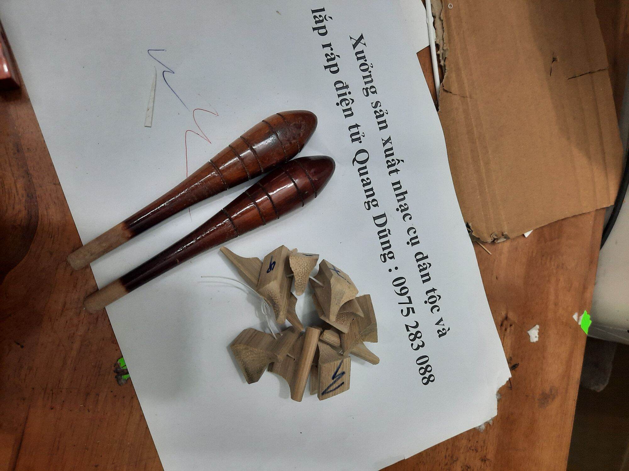 Phím đàn nguyệt