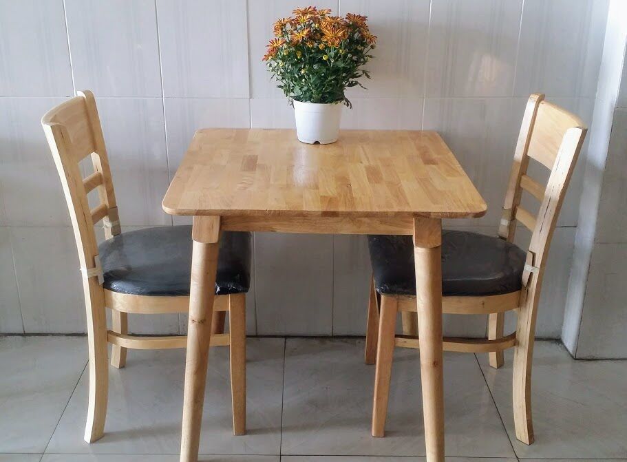 Bàn ăn gỗ cao su vuông 75cm ( ko kèm ghế)