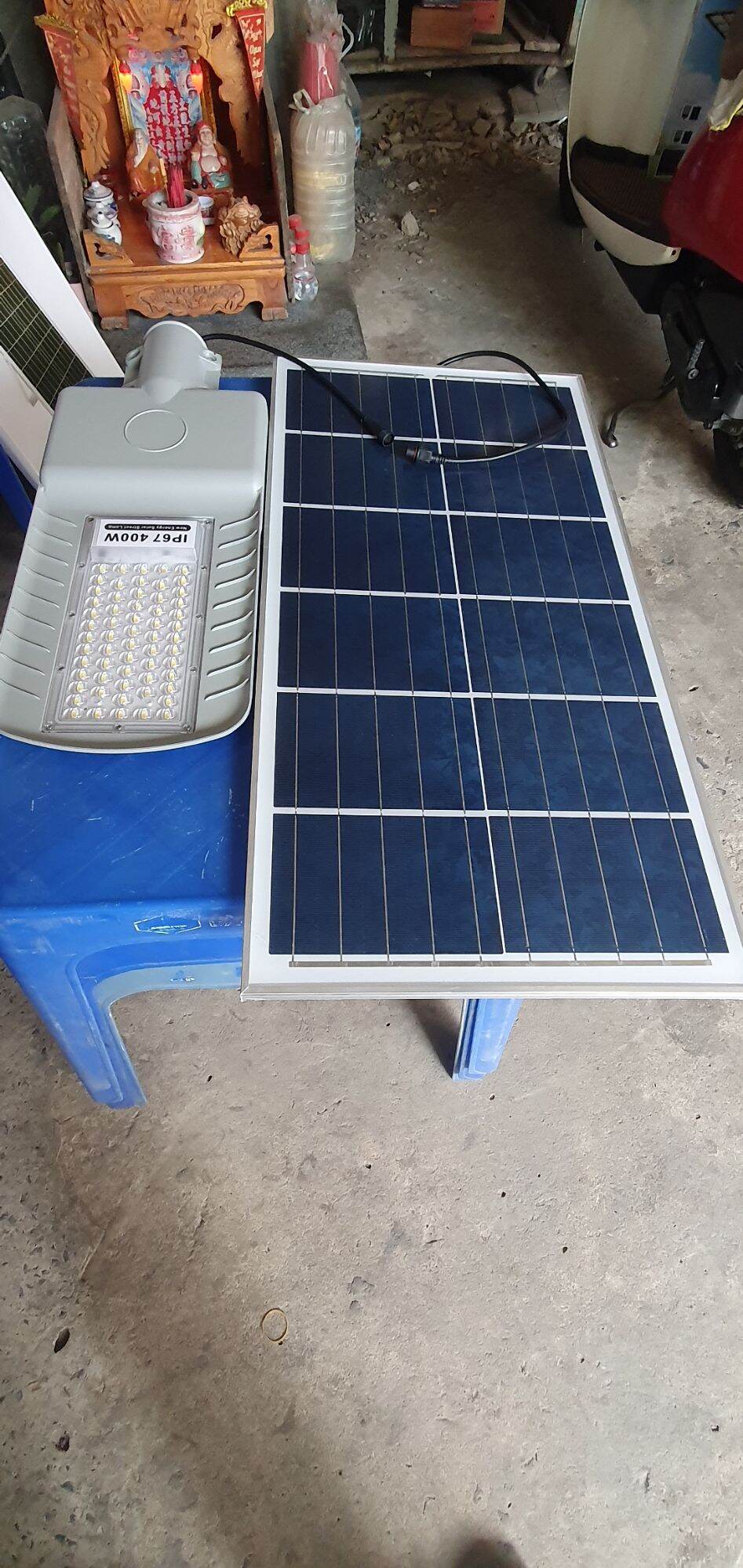 đèn năng lượng mặt trời 400W