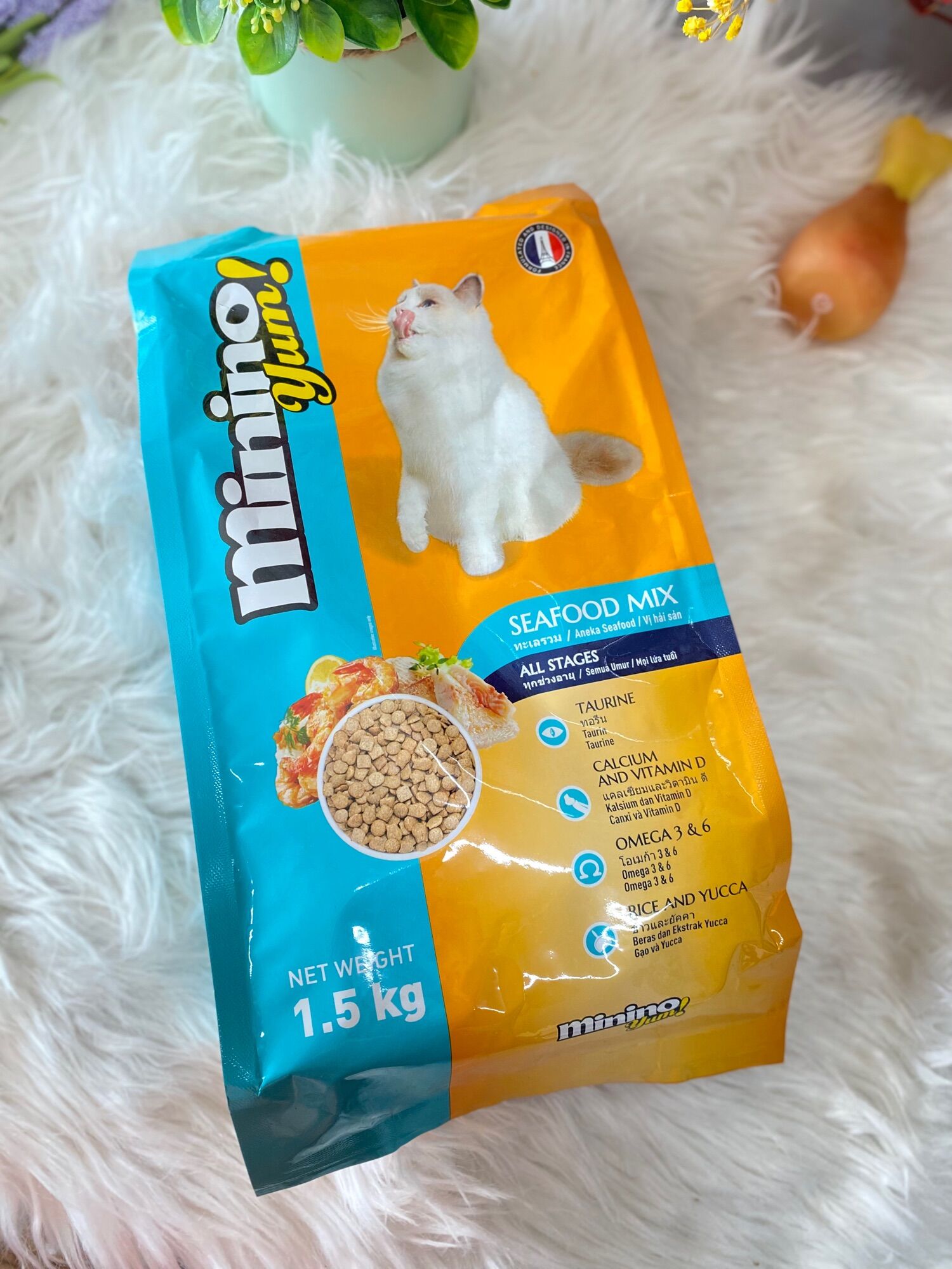 Thức ăn Hạt cho mèo mọi lứa tuổi MiNiNo Yum 1,5kg