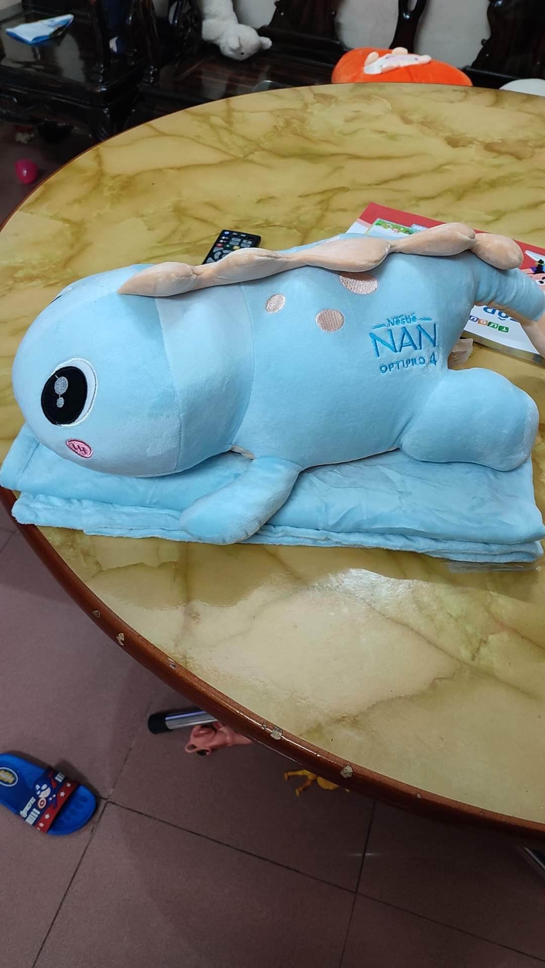 Bộ chăn gối khủng long cho bé quà tặng Nan