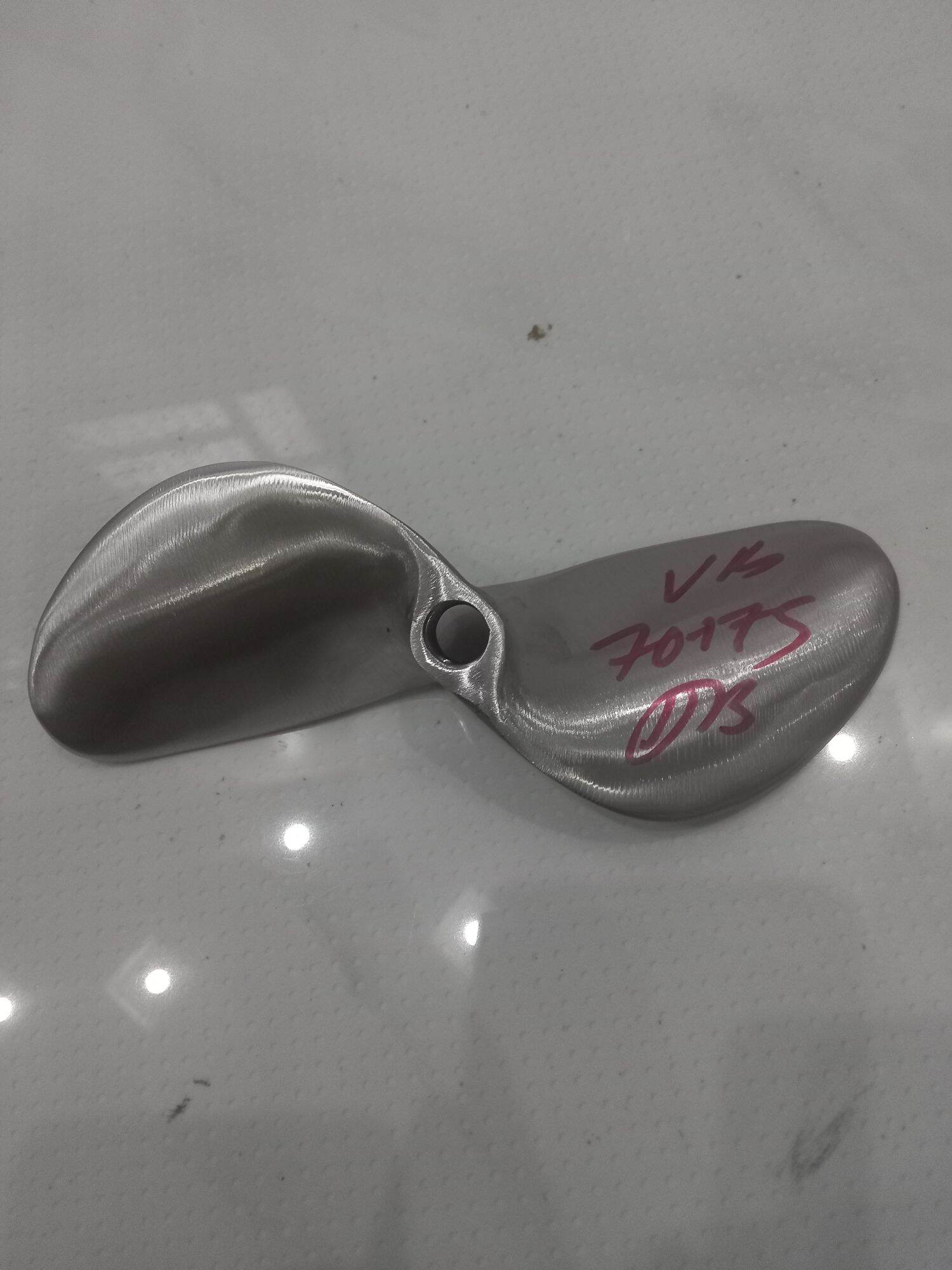 chân vịt inox 7.0 - 7.5 hp (ngựa), cốt ngay,  gen 14 và 16mm cho máy xăng