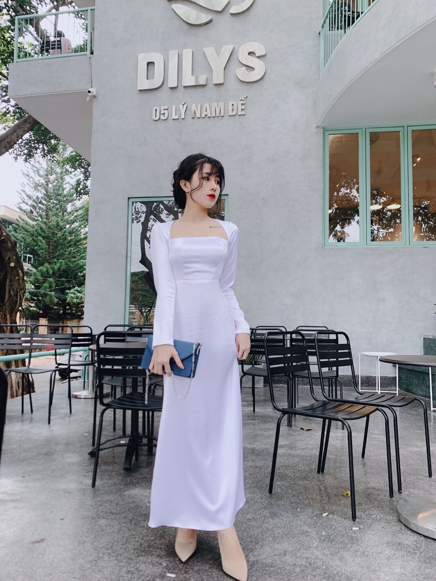 Đầm lụa tay dài ( MẪU DO SHOP CEERI CHỤP)