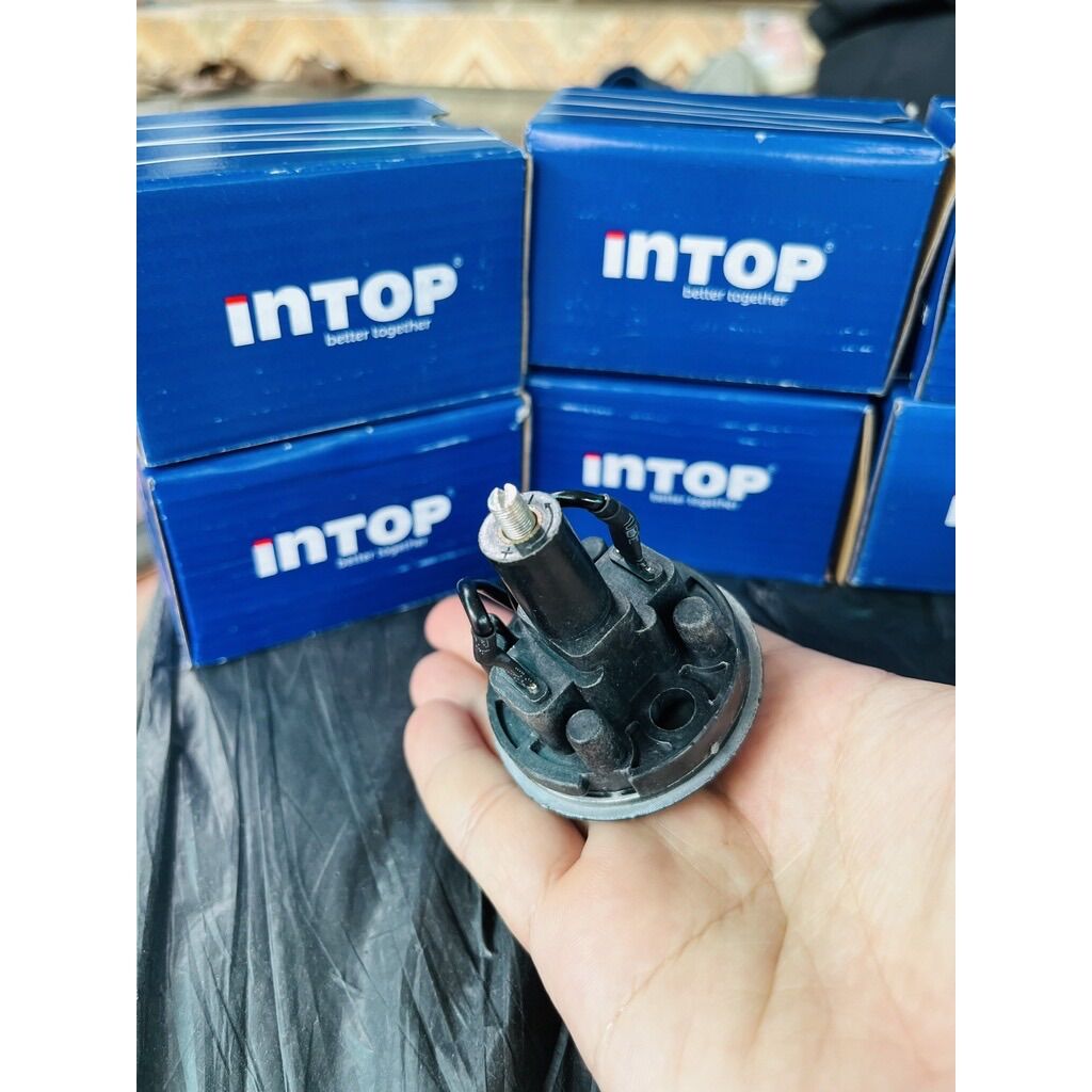 Rơ le điện tử máy bơm áp chính hãng INTOP thế hệ mới không còn tiếng ồn khi sử dụng.sỉ/lẻ mua càng nhiều càng rẻ