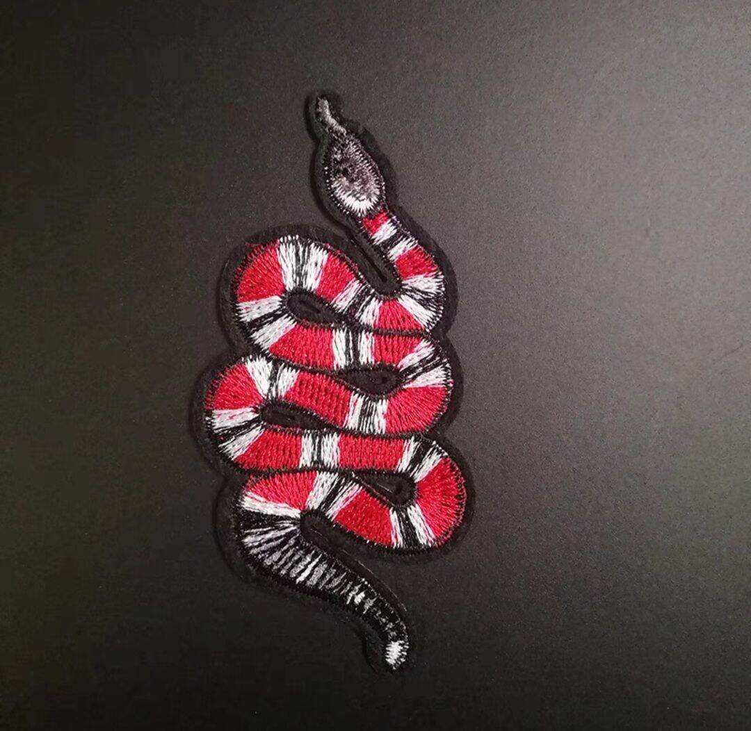 Sticker Patch Logo Thêu Ủi Hình Rắn Dùng Vá Quần Áo