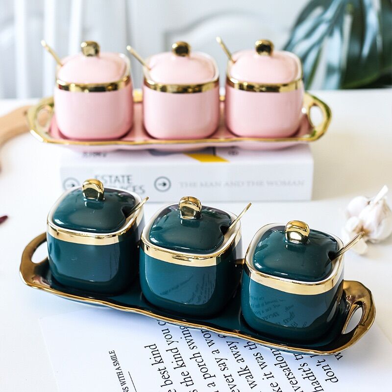 Hũ đựng gia vị bằng gốm sứ , lọ đựng gia vị set 3 chiếc kèm khay sứ và 3 thìa Huydecor