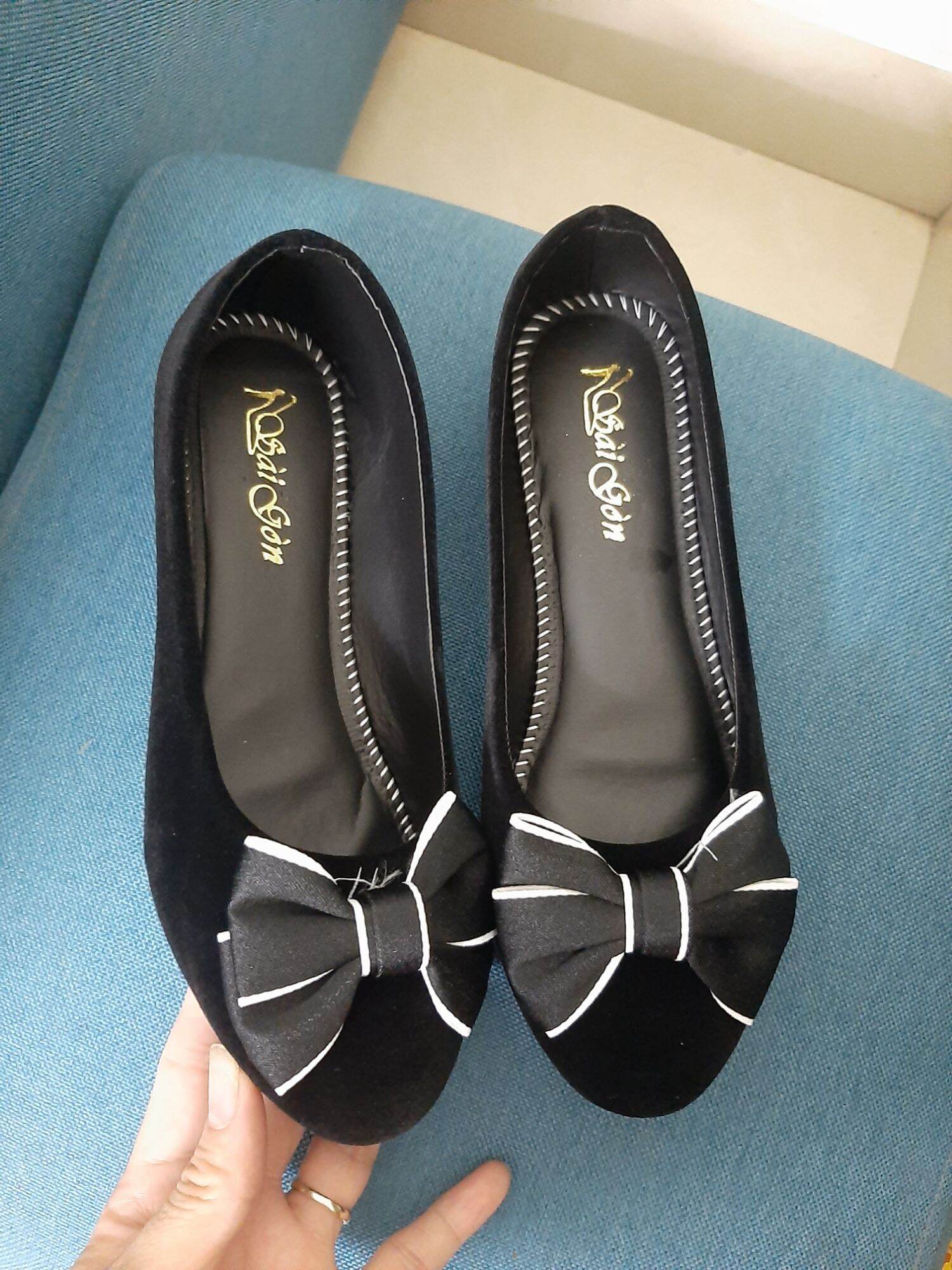 Giày bệt nhung nơ viền kẻ xinh