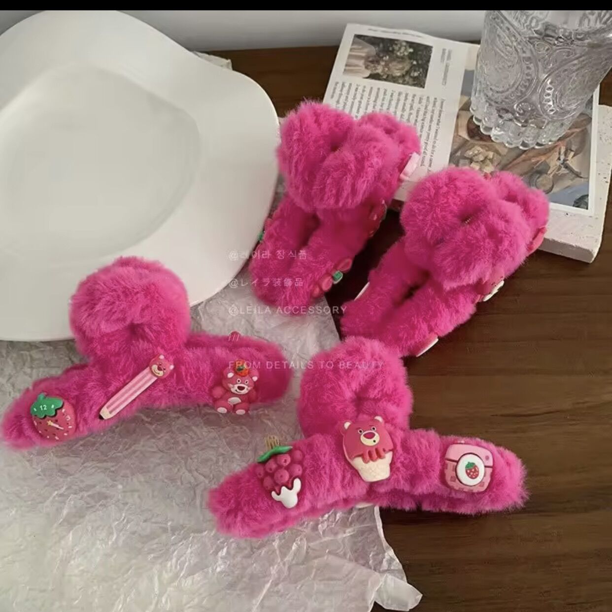 KẸP TÓC CÀNG CUA BÔNG GẤU DÂU LOTSO (ngẫu nhiên)