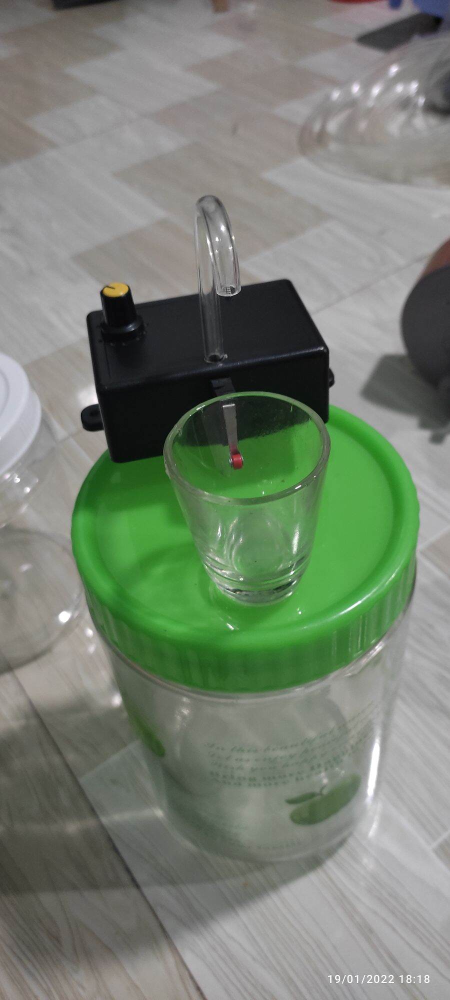 máy rót r,ượu tự động ráp sẳng dễ dàng sử dụng