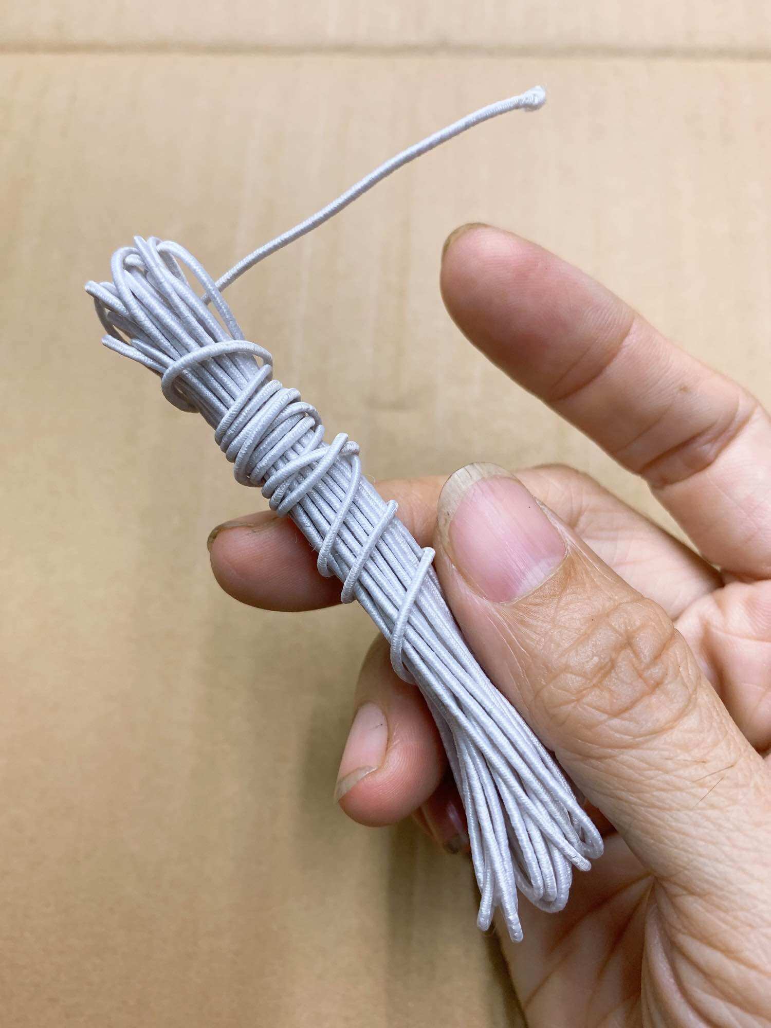 10m thun tròn 1mm xỏ chuỗi.