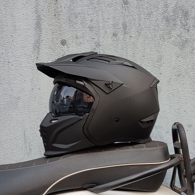 Detachable Motorcycle Helmet 3C Giá 5,636,000 Đồng*Miễn phí vận chuyển