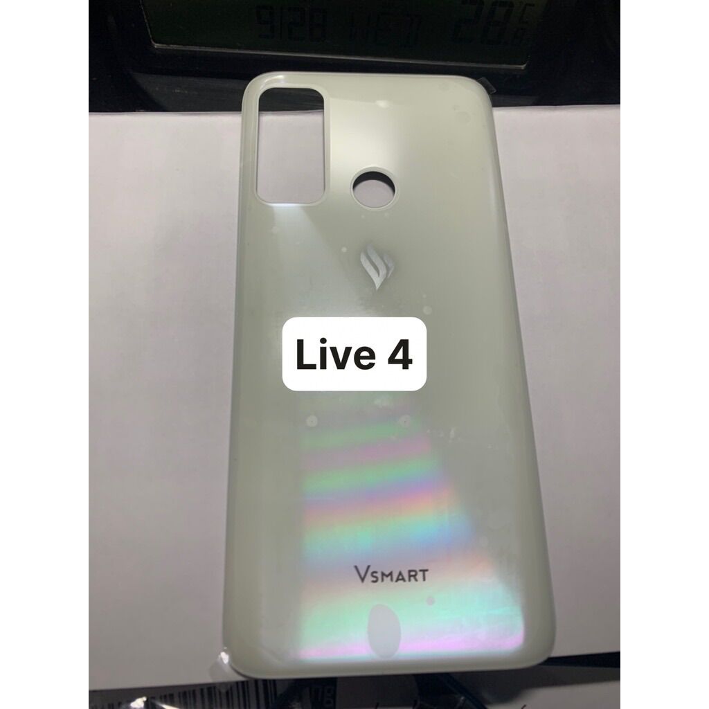 Lưng Vsmart live 4