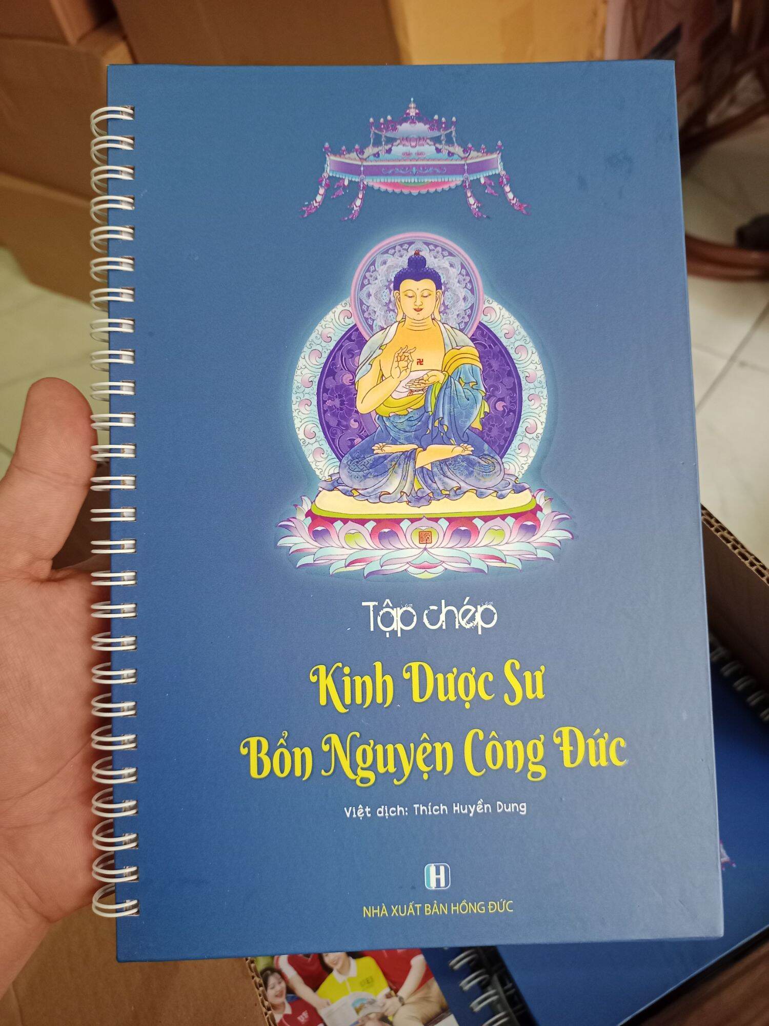Vở chép kinh Dược Sư in mờ bìa cứng