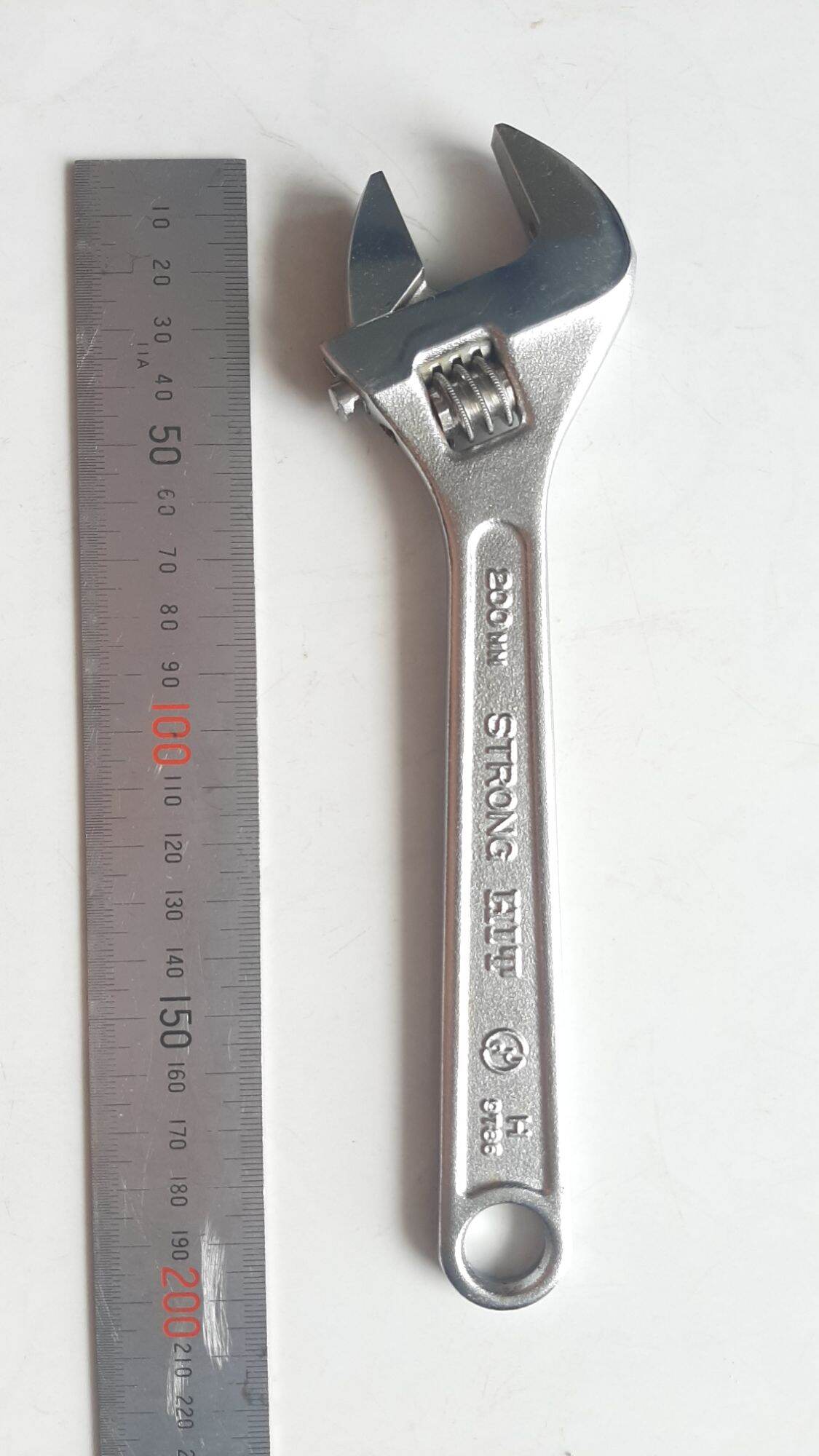 Mỏ lết 200mm bãi nhật