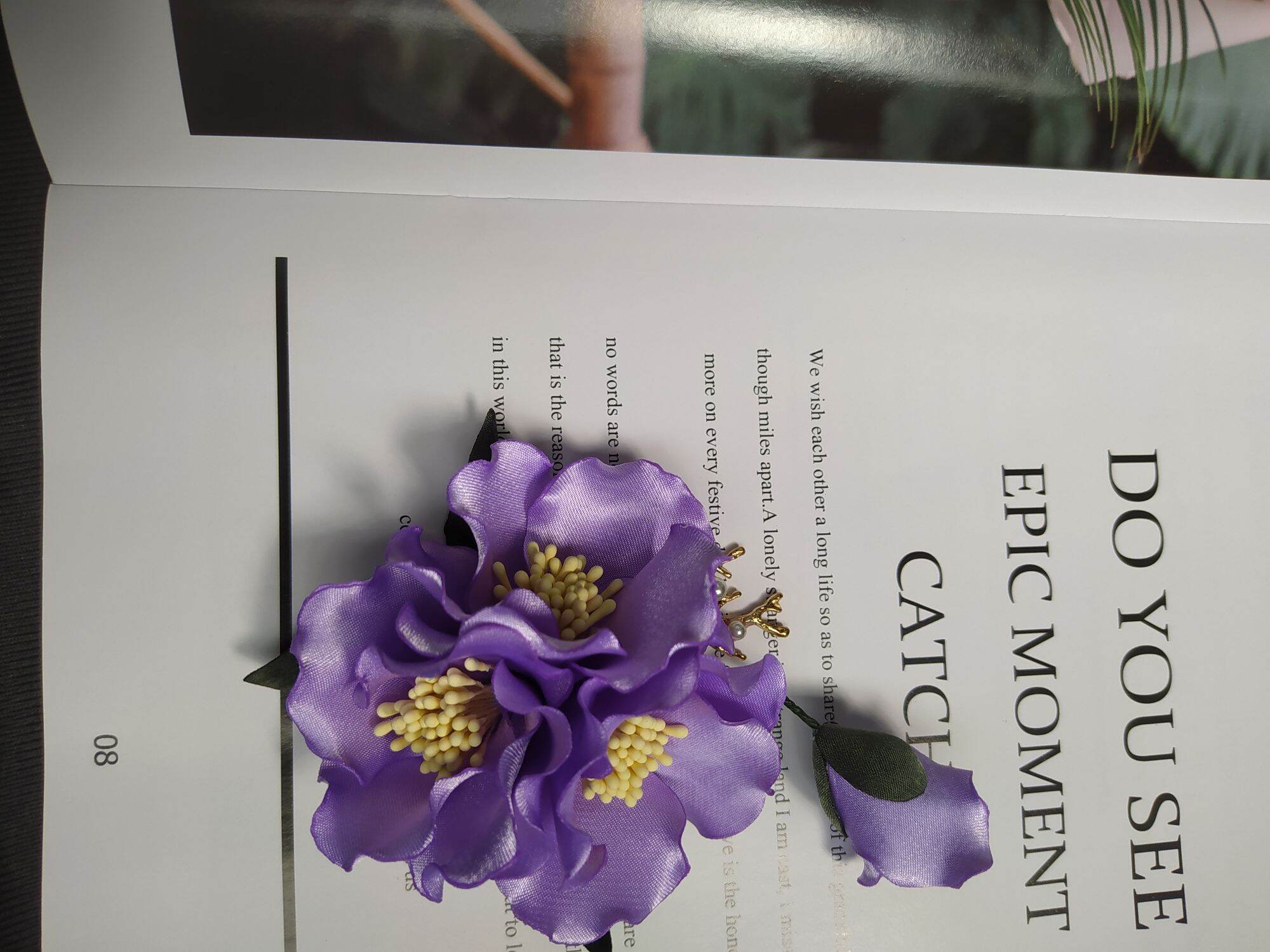 Hoa cài áo handmade Canto màu tím
