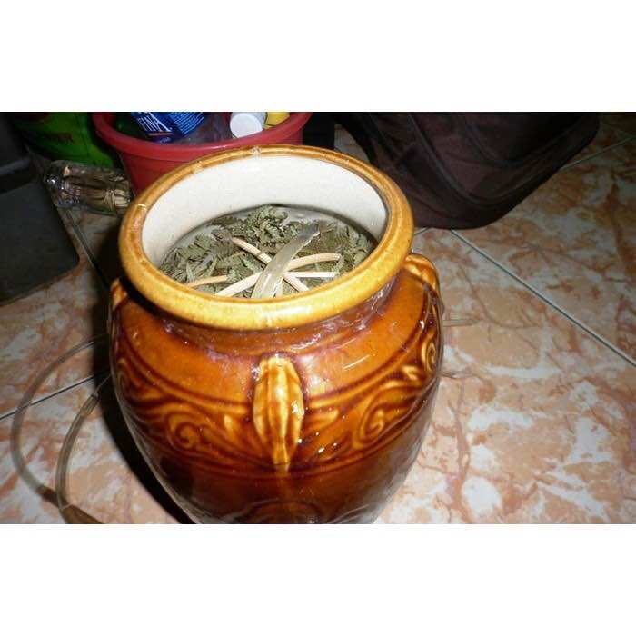 Chum rượu cần. Vò rượu 4 - 6lít (gốm sứ Bát Tràng)