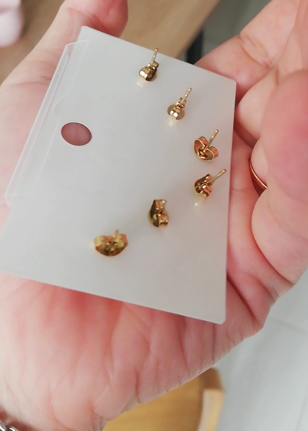 Sét 3 đôi Bông tai titan đính đá mạ vàng