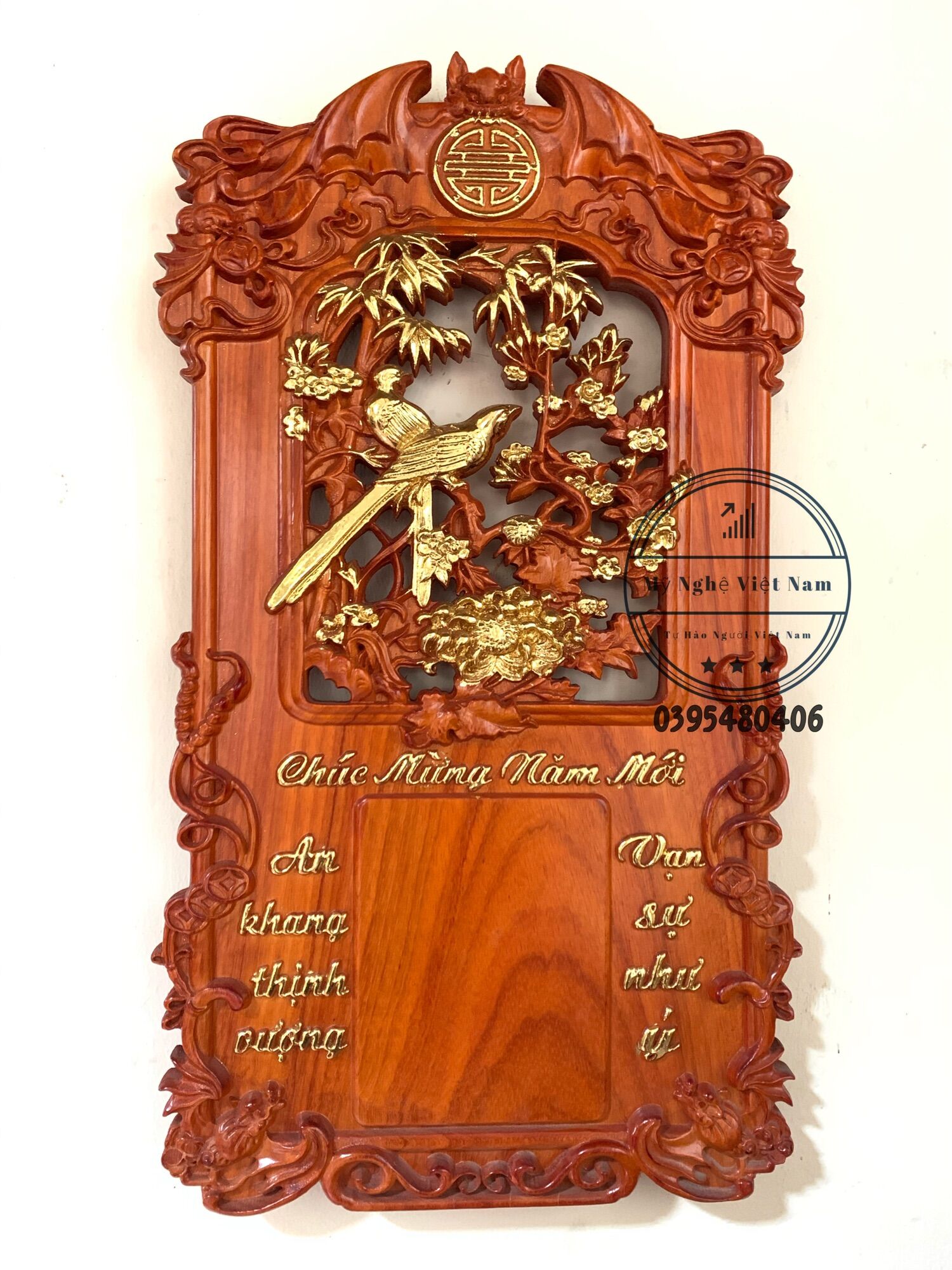 Đốc lịch treo tường gỗ hương
