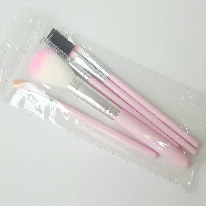 BỘ CỌ MAKEUP HỒNG 5 CÂY