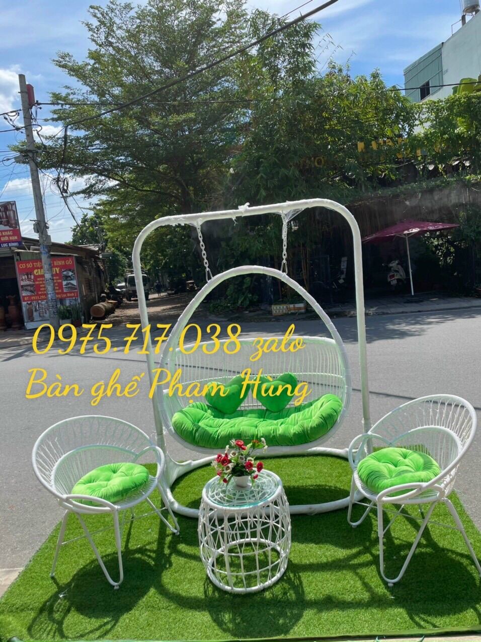Xích đu mây nhựa sân vườn giá rẻ