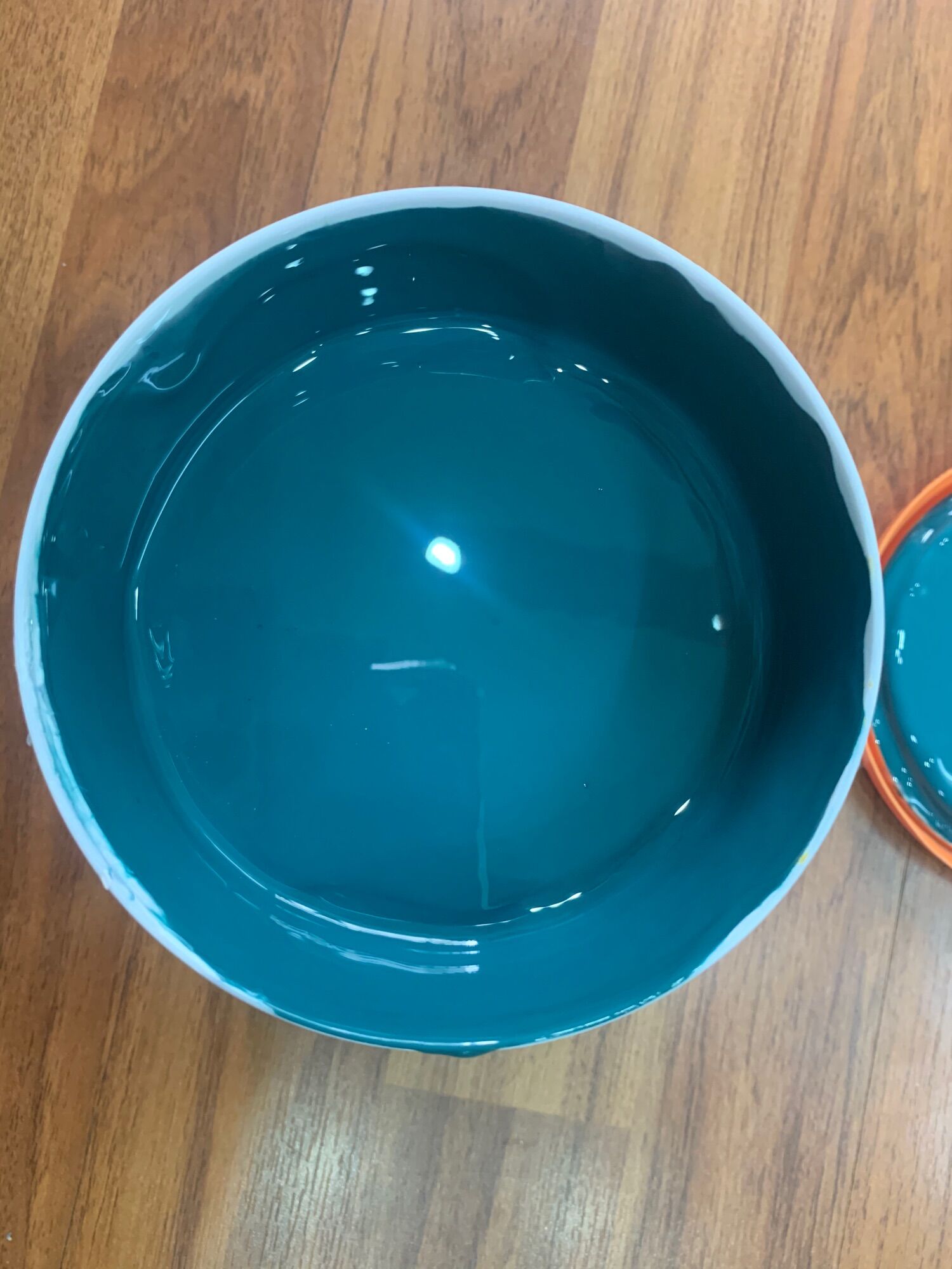 Sơn chậu cảnh màu xanh ngọc đậm, sơn chậu kiểng