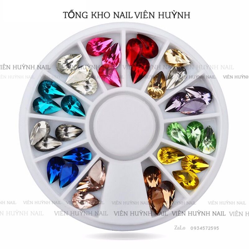 Khay đá tròn hình giọt nước nhiều màu sắc