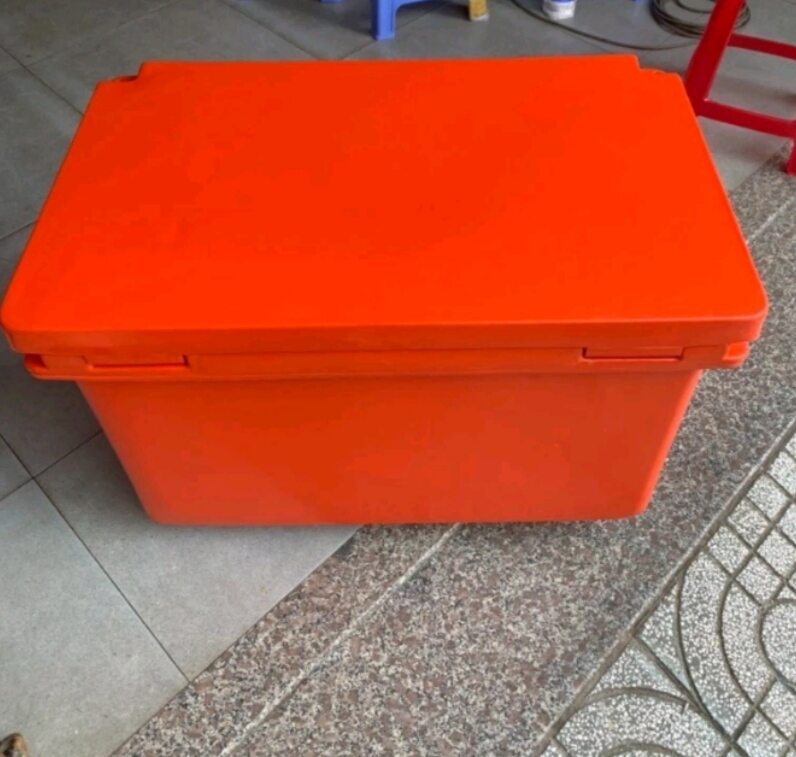 Thùng đá Thái Lan 130 lít nhập khẩu ( hiệu cá heo)