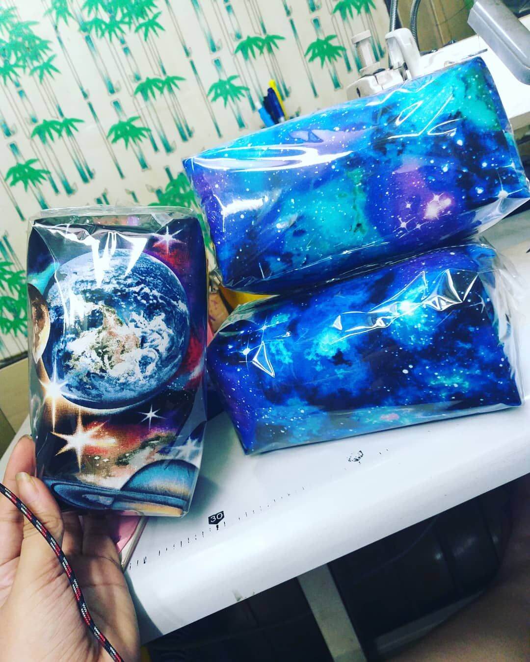 hộp bút vải galaxy tím xanh