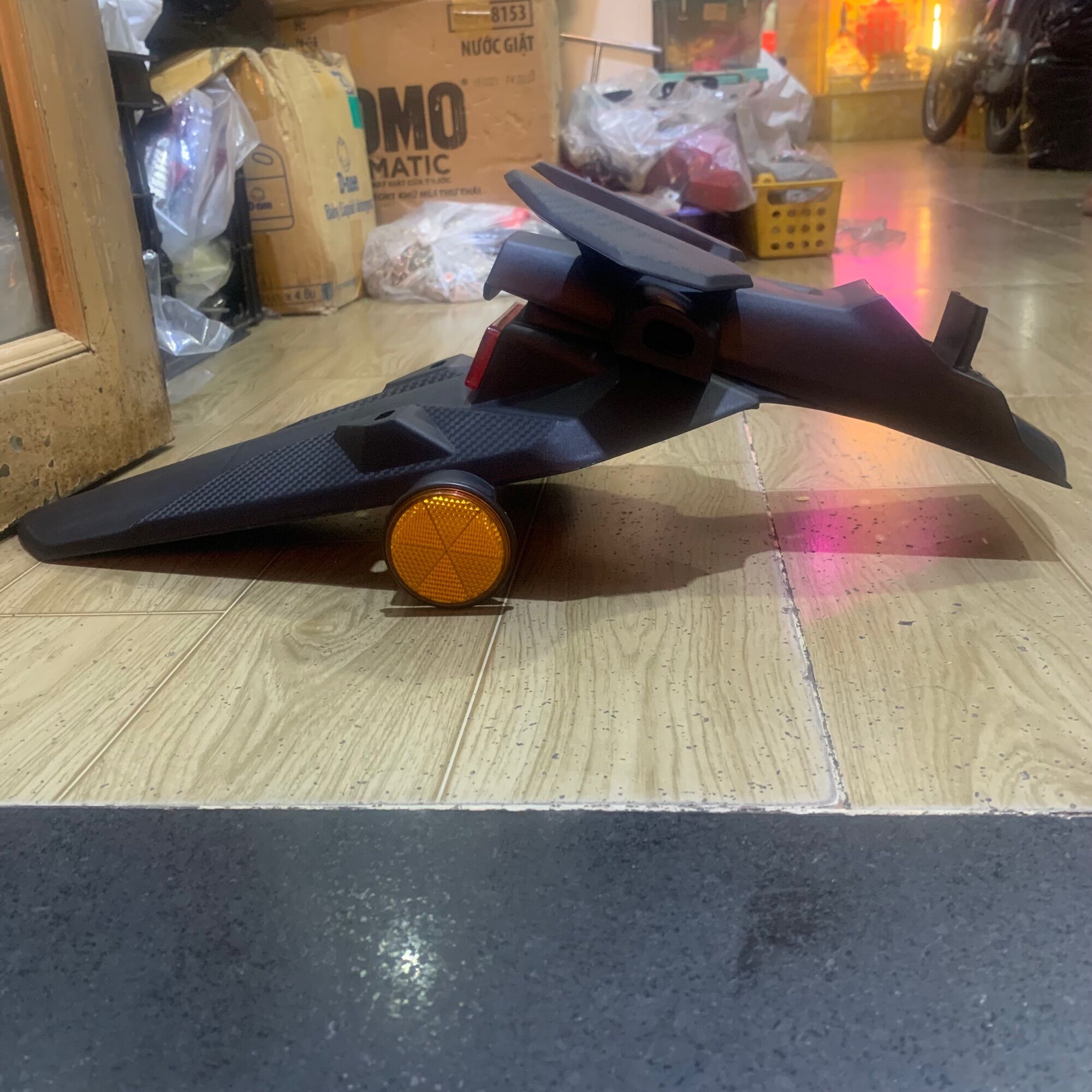Dè sau xe Winner V1 kiểu GTR