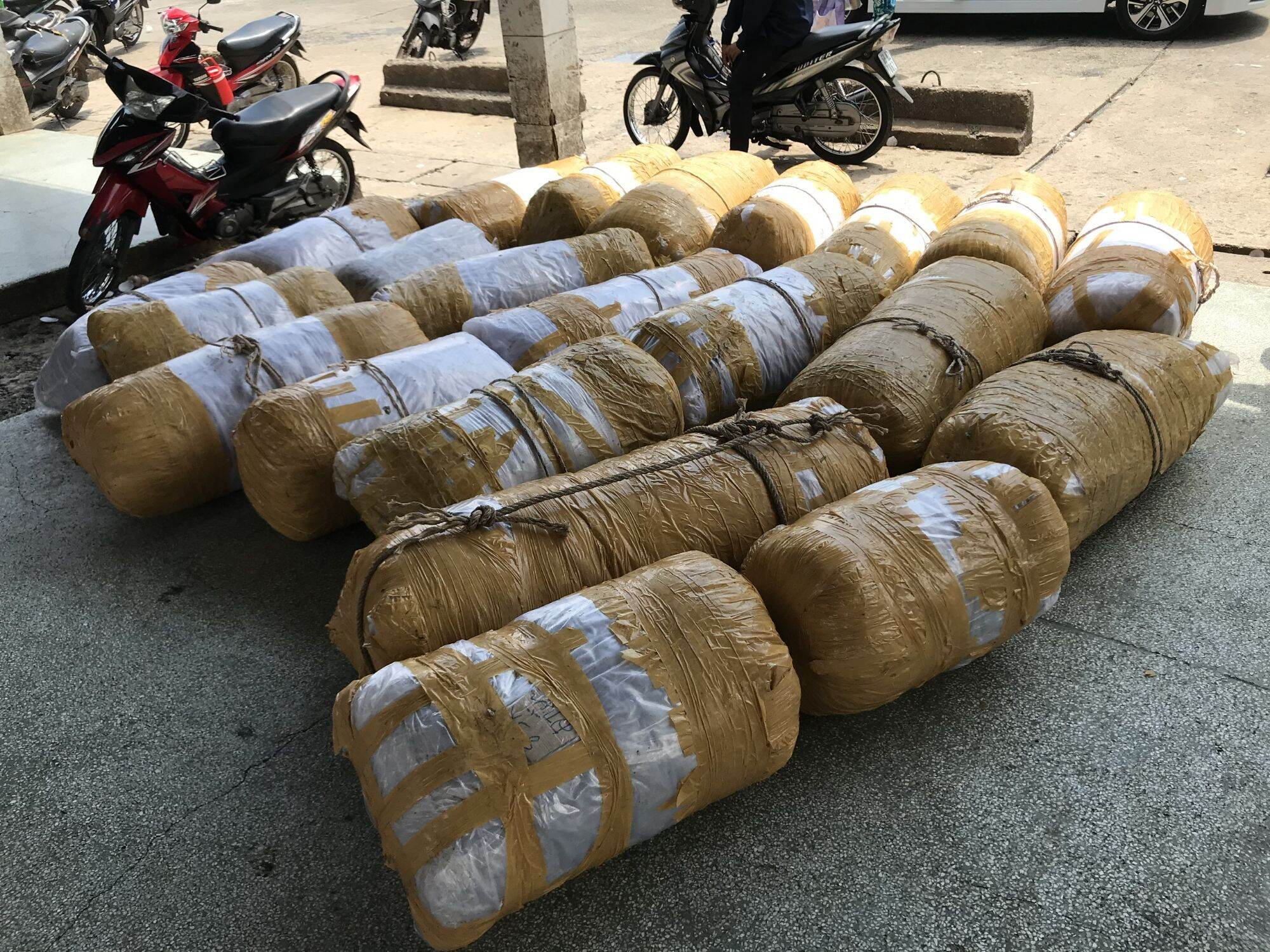Khô mực 35-40 con/500g [freeship]