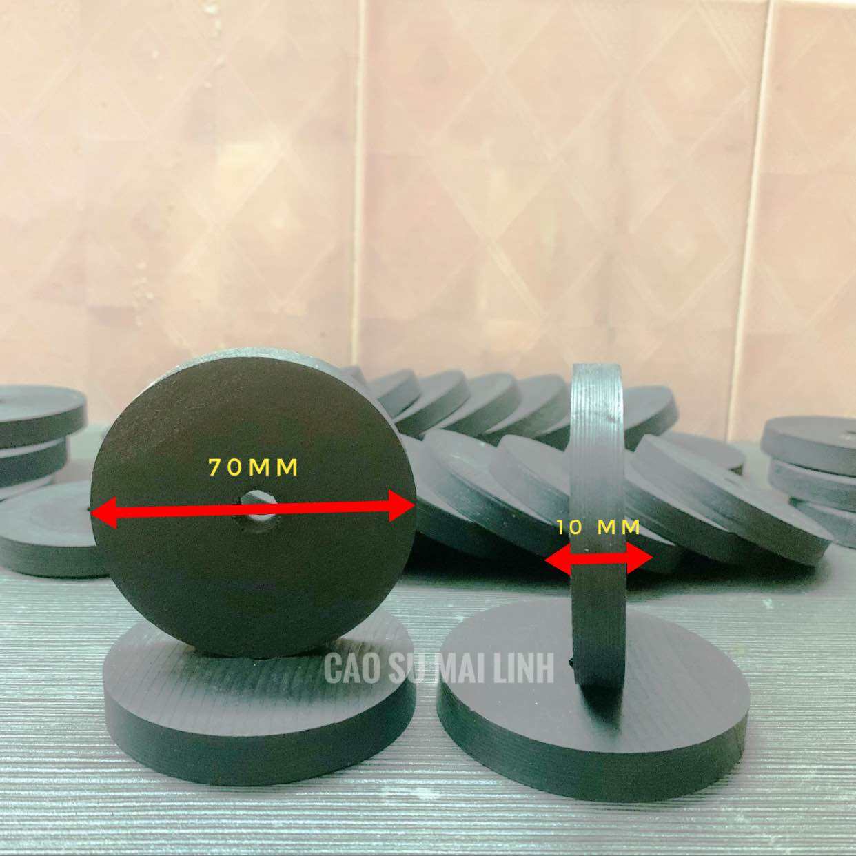 Combo 4 cục cao su kê chân máy phi 70 dày 10 mm (7cmx1cm)