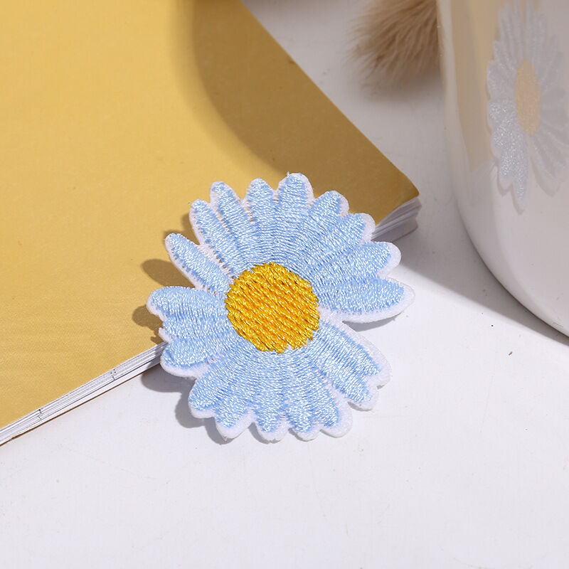 Sticker Ủi Hình Thêu Hoa Cúc Siêu Xinh (1 miếng)
